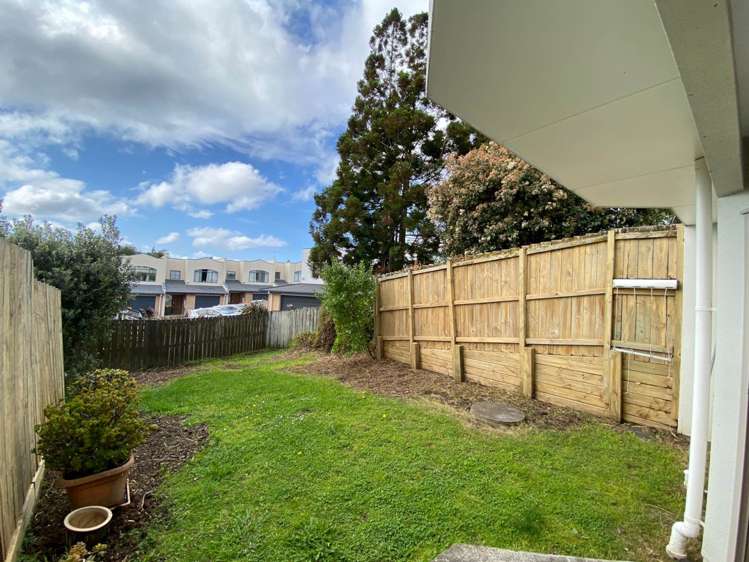 51 Palmgreen Court Stanmore Bay_11