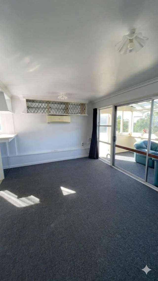 A/10 Memorial Drive 11618_1