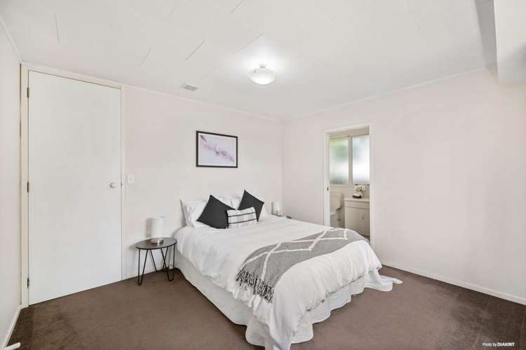 19 Glen Close Glen Eden_5