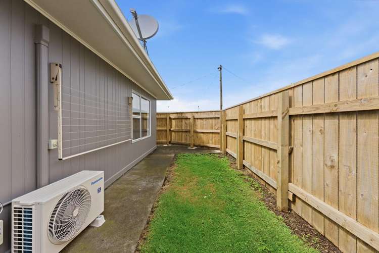 209 Seaview Road Westown_16