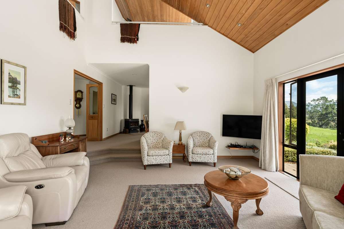 42 Walker Road West_2