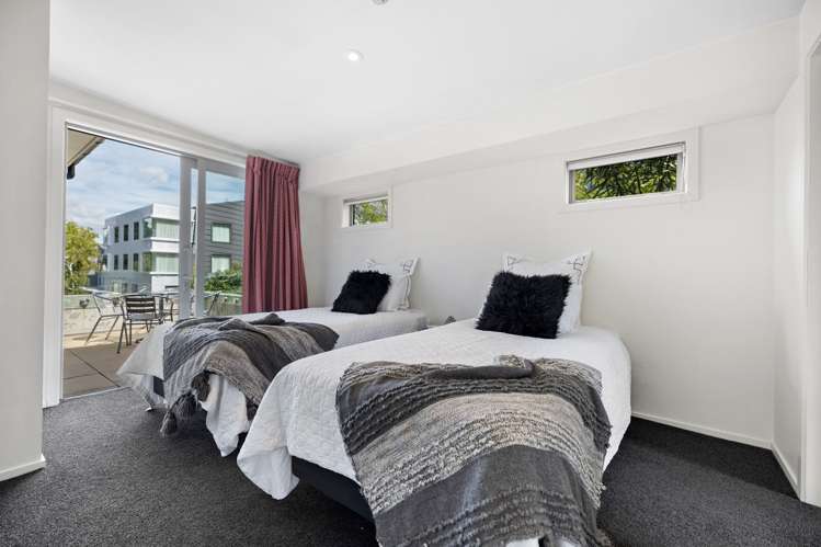 2/15 Melbourne Street Queenstown_15