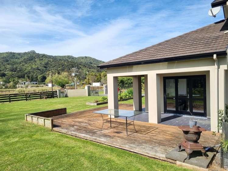 2710 Tiki Road_3