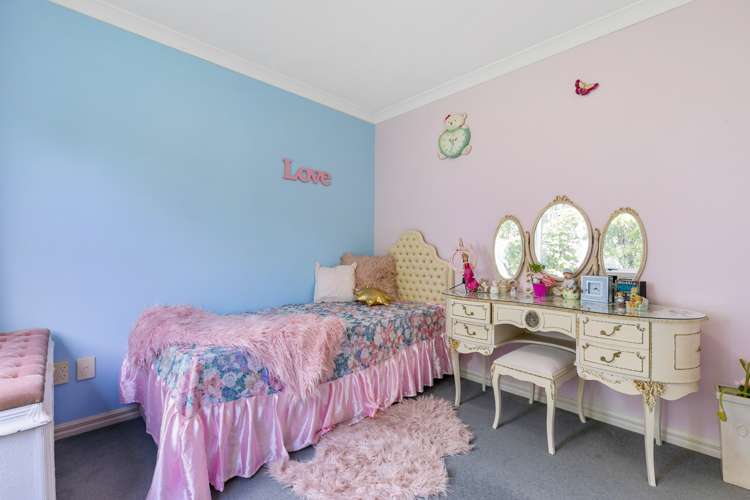 48 Manor Park Drive Pyes Pa_25