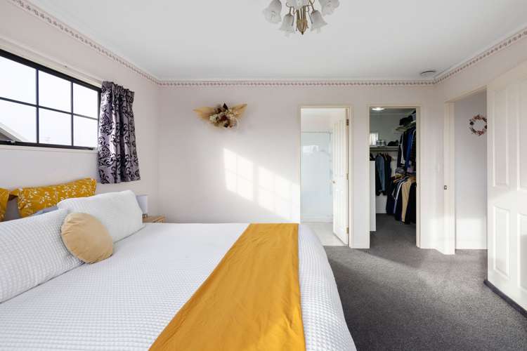 34 Keswick Crescent Huntington_17