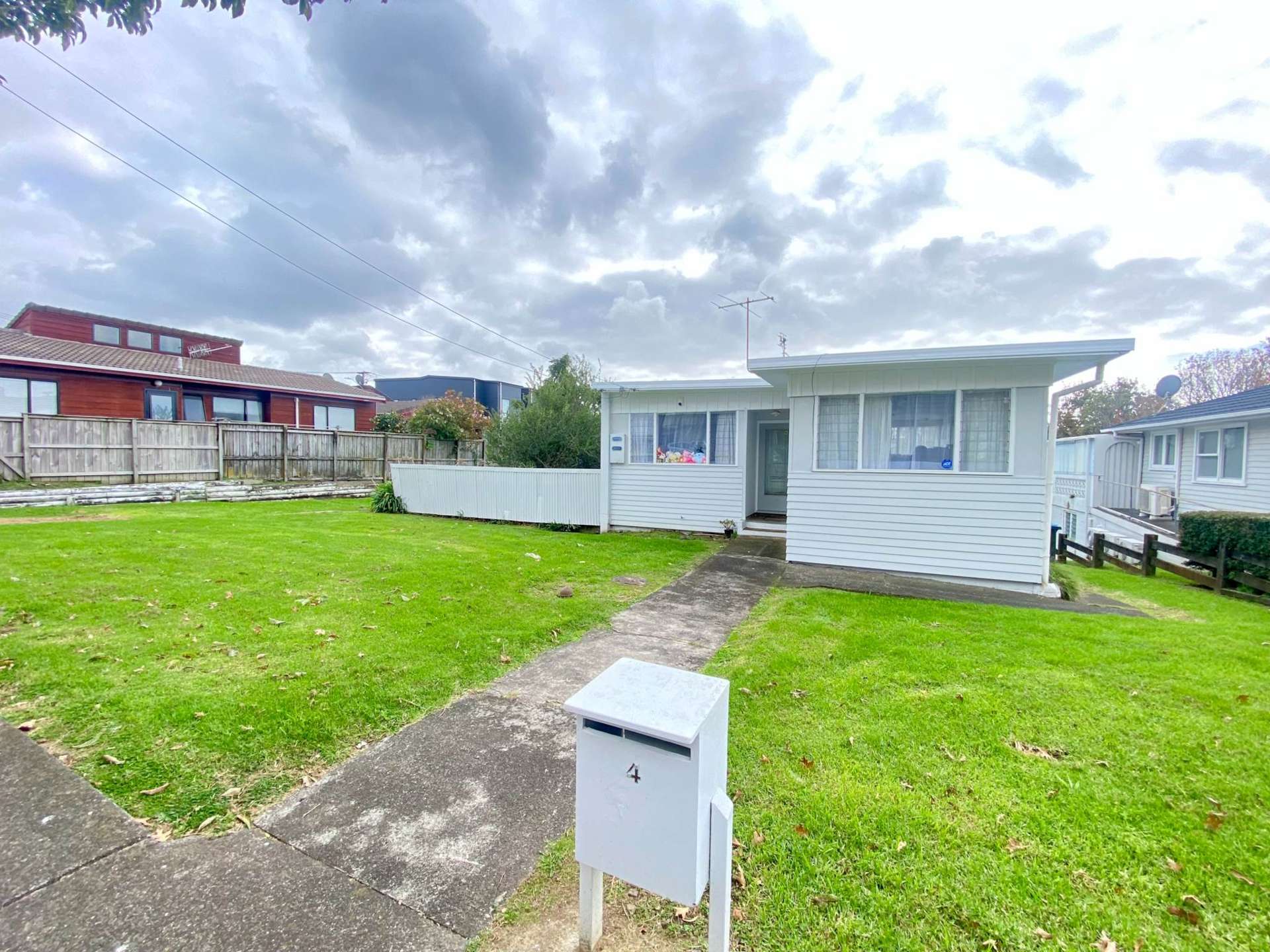 4 Exminster Street Blockhouse Bay_0