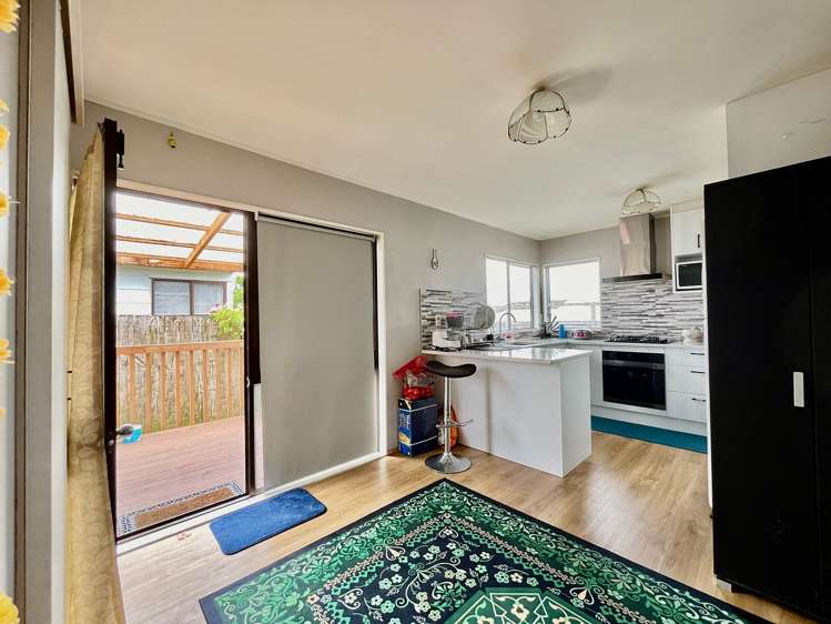 3/80 Kenderdine Road Papatoetoe_4