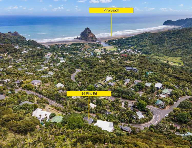 16 Piha Road Piha_20