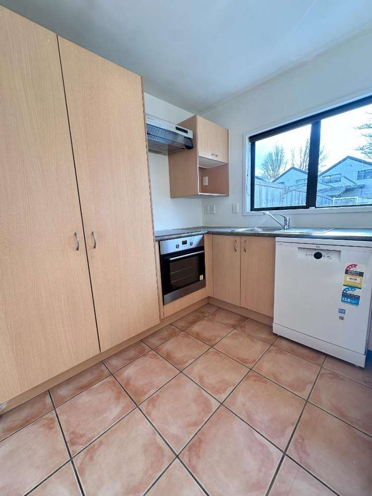 2/18 Yang Place Papakura_3