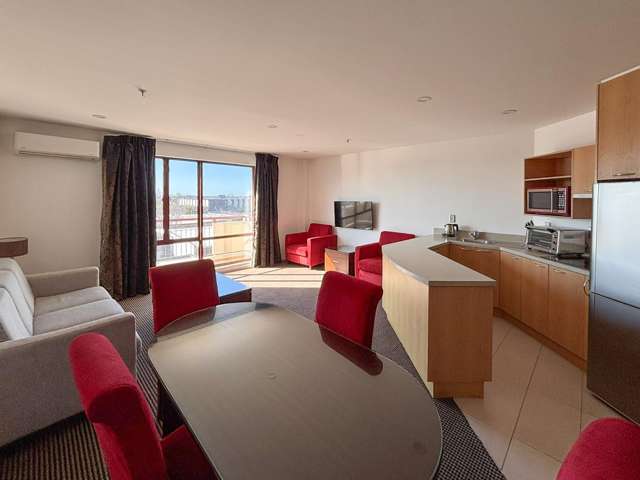 Stylish Central City Living!