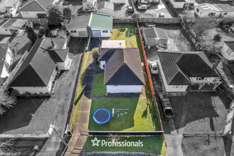 24 Roberts Street_0