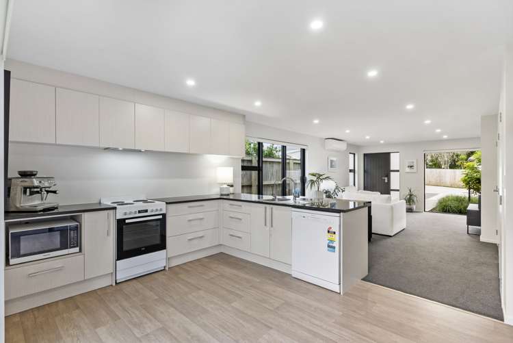 7a Mavis Place Beach Haven_5