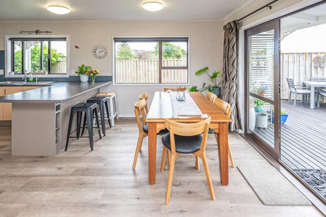 18 Warwick Place Springvale_4