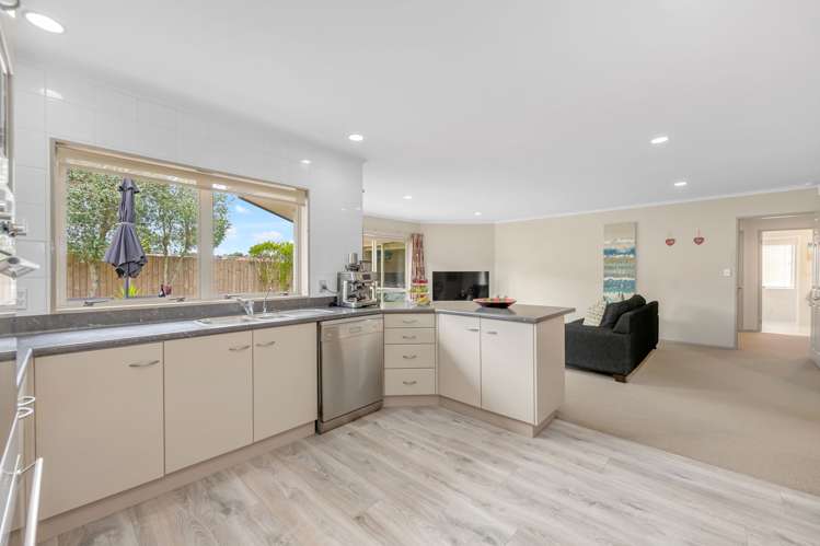 46 Nicholas Road Somerville_9