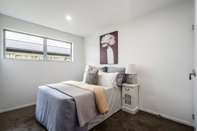 90 Medallion Drive Oteha_14