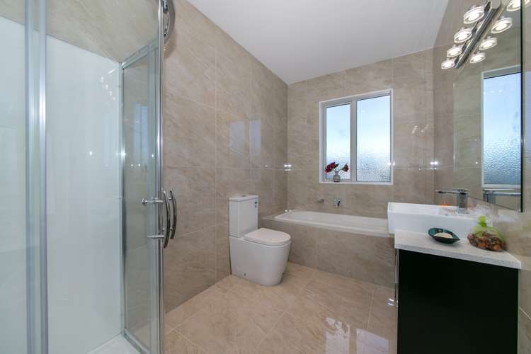 1c Vino Cina Heights Ranui_11