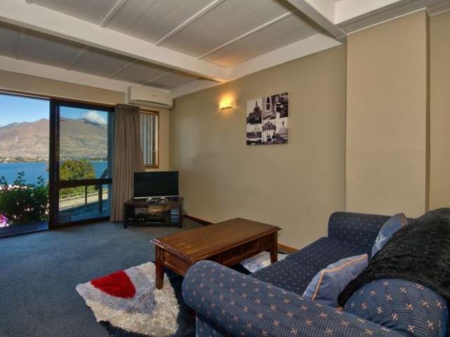 2c Larch Hill Place Queenstown_4