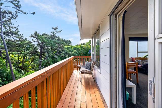 8 Cyril Way - Your First Step or Smart Next Move