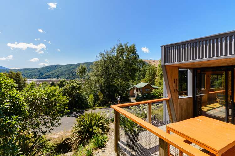 13b Beach Place Havelock_4