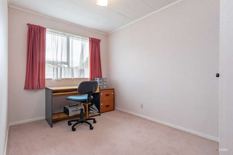 33- Roband Crescent Brown Owl_10