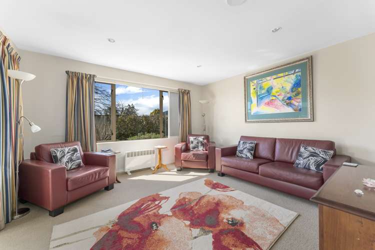 5 Otia Drive Richmond_5