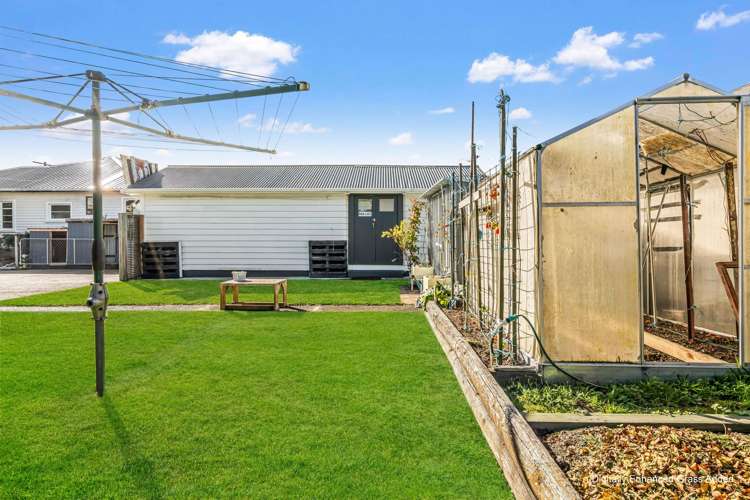 15 Willow Avenue Stoke_22