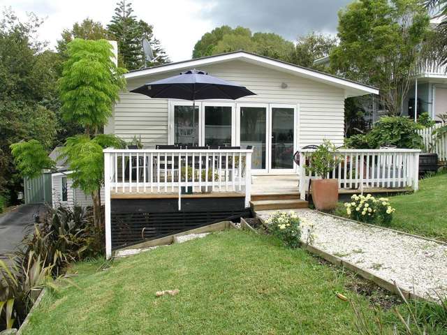 29 Marina Road Torbay_1