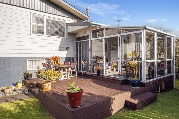 10 Bay Street Matua_18