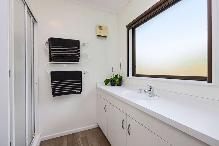 3 Kensington Drive Taradale_13