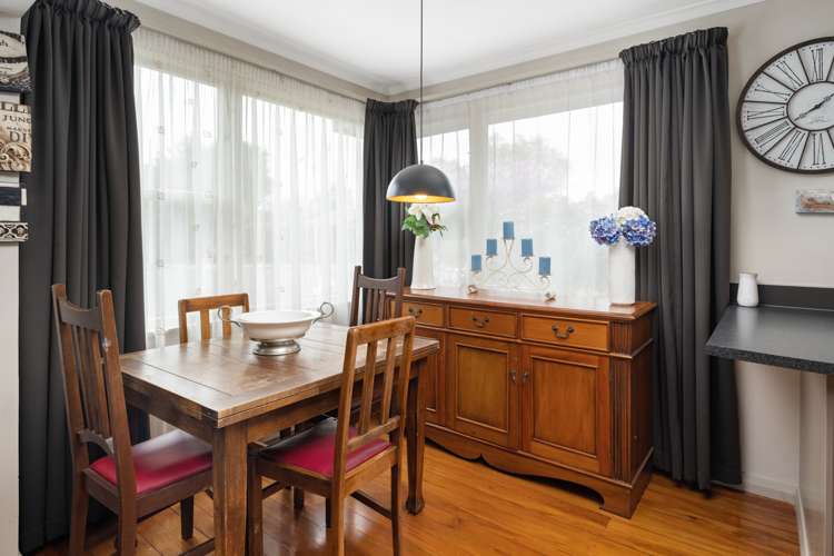 6 Ruthken Crescent Springlands_9