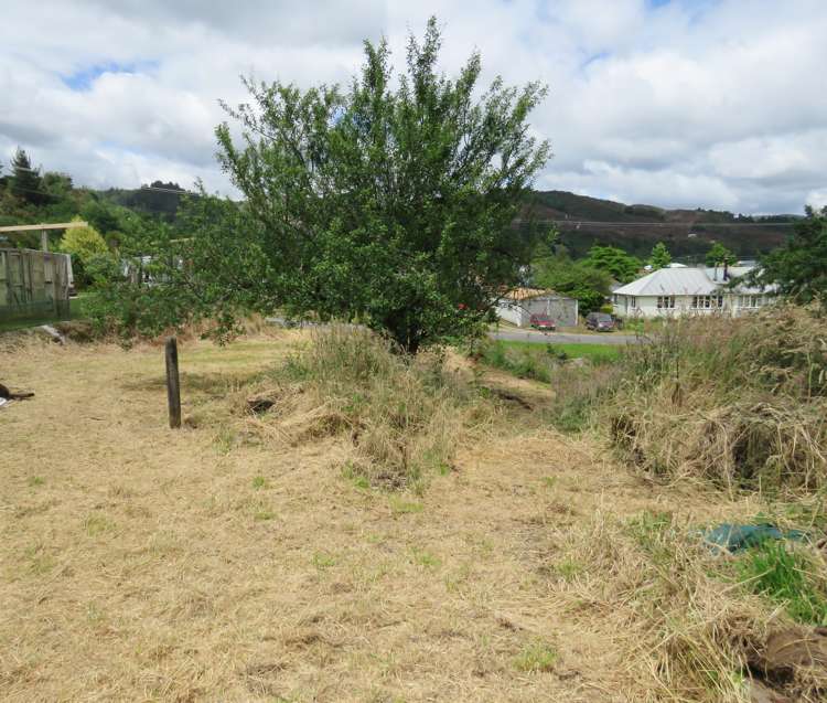 3 Herald Street Reefton_12