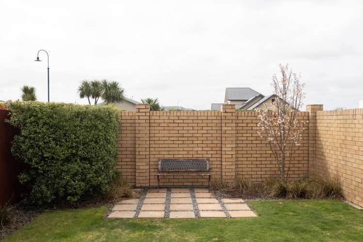 8 Penbury Close Huntingdon_25