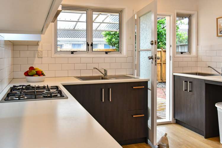 2/44 Jellicoe Road Manurewa_6