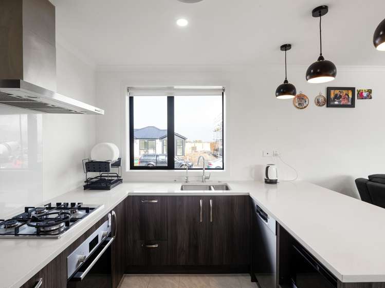 28 Inuwai Street Glenview_4