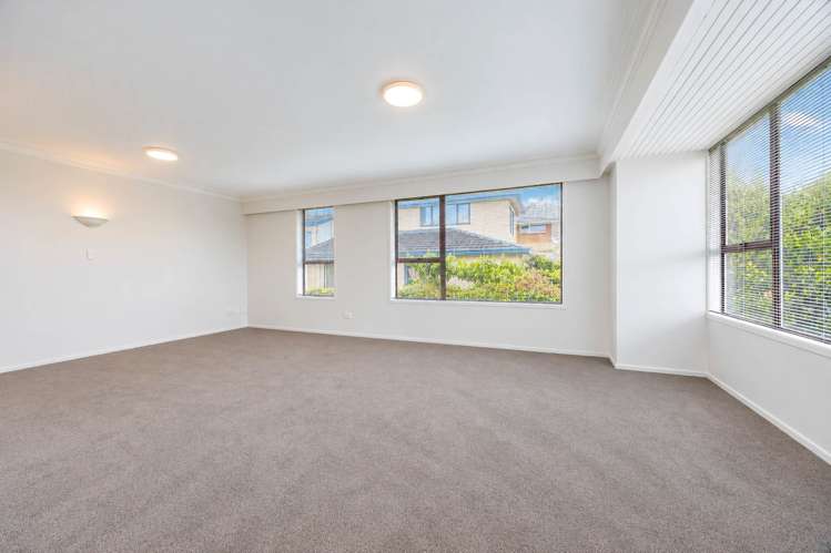 2/30 St Vincent Avenue Remuera_1