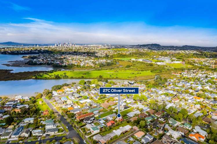 27c Oliver Street Point Chevalier_18