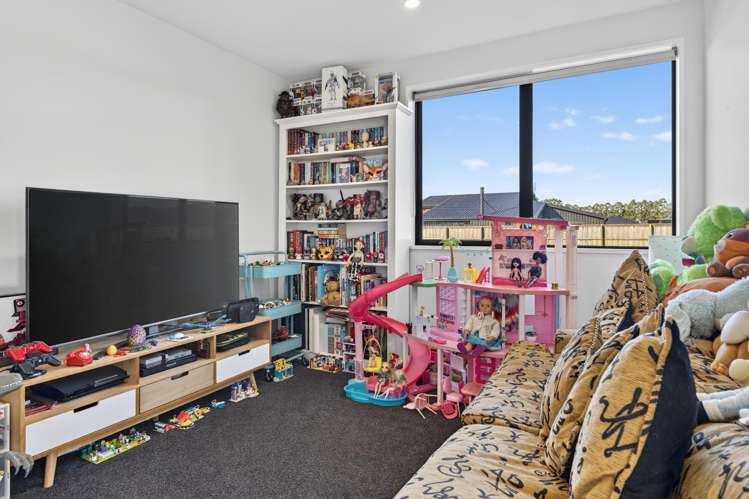 43 Graeme Foote Street Darfield_13