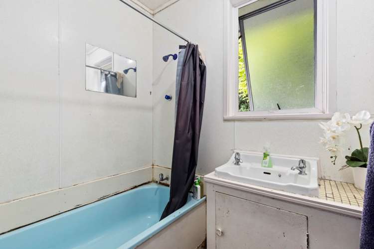 2 Awakino Place Manurewa_12