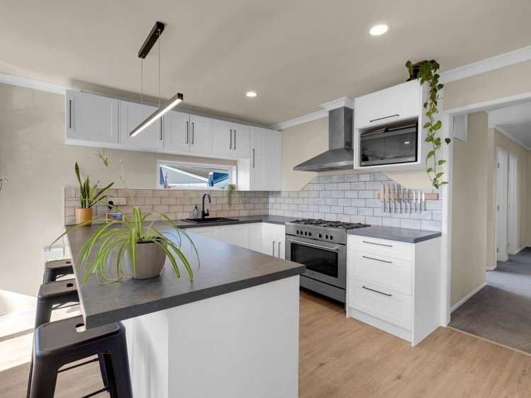 43 Oakfield Crescent Pukete_5