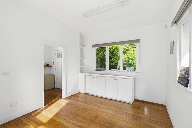 7 Tangahoe Street Paekakariki_57
