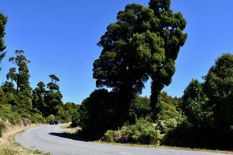 37 South Terrace Road Karamea_15