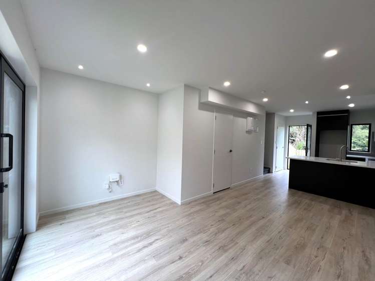 5/16 Reynella Drive Massey_1