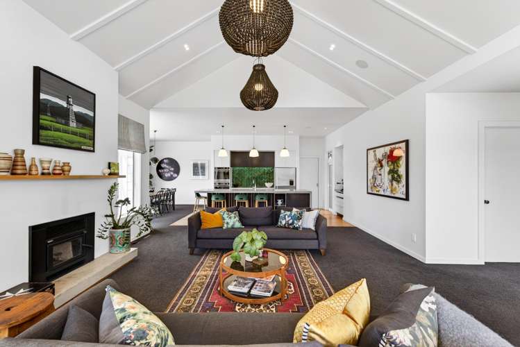 27 Neeve Road Taradale_7