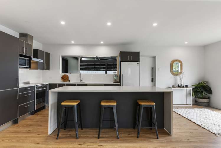 16 Pluto Place Beach Haven_5