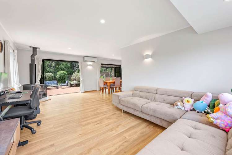 18 Janome Place Bucklands Beach_11