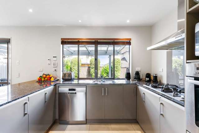 91 Baverstock Road Flat Bush_3