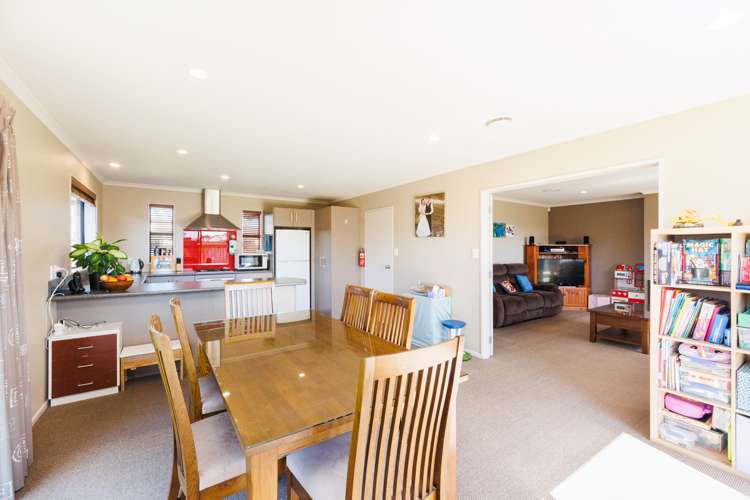 14 Orlando Way Kelvin Grove_5