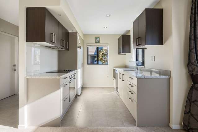 38 Royalle Mews Botany Downs_3