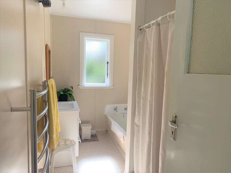 1550 Coast Road Pongaroa_13