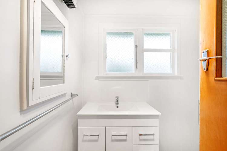 28 Helena Street Lumsden_11